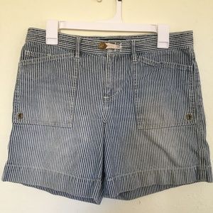 Lauren Jeans Co. Ralph Lauren women's stripe denim straight shorts. Size 4.